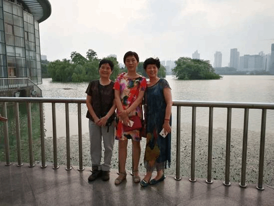 http://static2.ivwen.com/users/16049396/983b48f1767b42f18c734e41519bdbc8.jpg-mobile